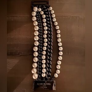 Henri Bendel gunmetal chain and pearl bracelet